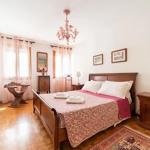 Campiello San Rocco , Venise Italie